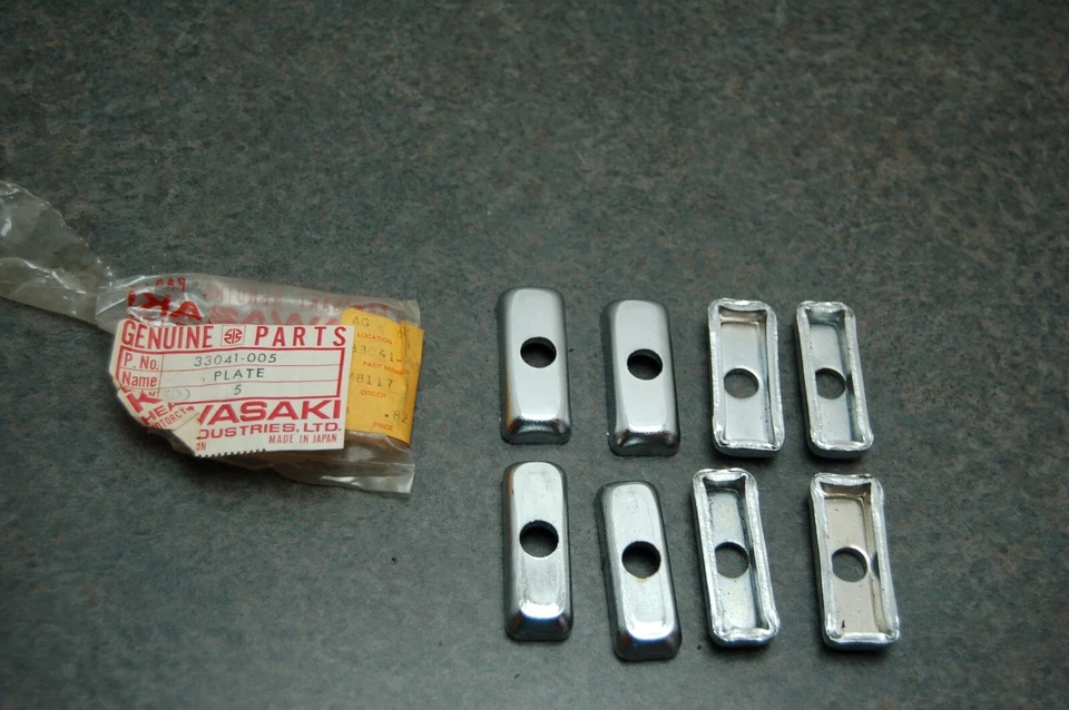 8 NOS GENUINO KAWASAKI 33041-005 BRAZO OSCILANTE TRASERO PLACA AJUSTADORA 78 KE175 Foto 1 de 3