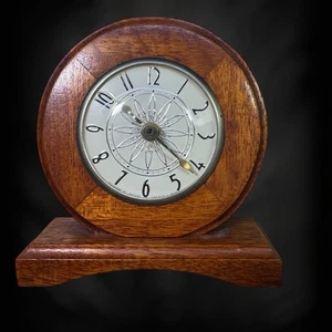 LANSHIRE WOOD MANTLE CLOCK - See Pics / Read - Picture 1 of 13