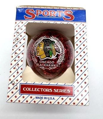 VINTAGE NHL CHICAGO BLACKHAWKS Sports Collectors Series Glass Round Ornament - Image 1 of 4