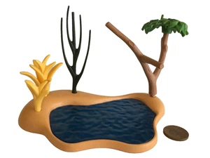 Playmobil  Miniature Desert Platform w/ vegetation & water - C15 - Picture 1 of 6