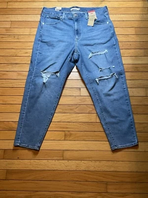 Pantalones de mezclilla Levi’s Mom para mujer talla 16W lavado medio 28” entrepierna desgastados nuevos con etiquetas Foto 1 de 4