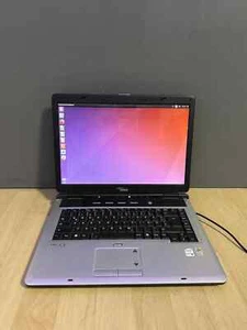 Portátil Fujitsu Amilo - Intel Genuino Centrino T2300 - 1 GB RAM - 250 GB HDD - Imagen 1 de 9