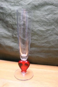 Valentine Fluted Champagne Glass Large Red Heart on STem - Picture 1 of 2