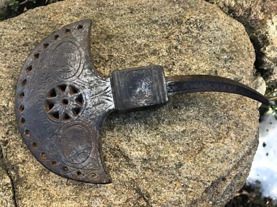 BATTLE AXE HEAD BLADE BEAK ORNATE CRESCENT HALF MOON PIERCED ETCHED ENGRAVED - Image 1 of 4
