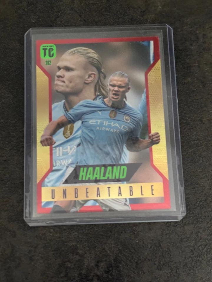 Panini Card Top Class 2025 - Unbeatable Erling Haaland Red rouge - Photo 1/1