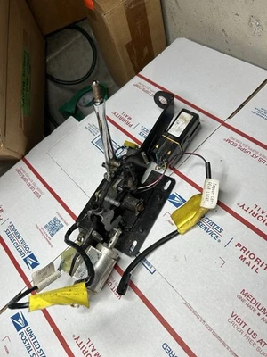 94-96 Jaguar XJS 2+2 Automatic Transmission Floor Gear Shifter Mechanism OEM - Image 1 of 3