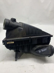 2010-2012 LAND ROVER RANGE ROVER LEFT SIDE AIR CLEANER FILTER BOX OEM 2648B - Picture 1 of 6