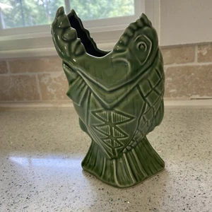 Taza Trader Sam's Enchanted Tiki Bar Verde 1ª Edición Piraña Piscina Pez Disney - Imagen 1 de 7