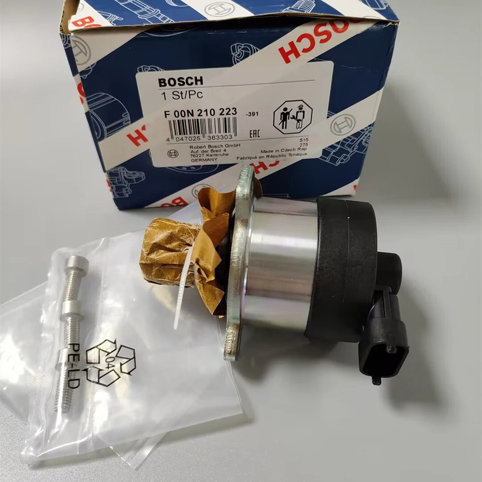 Genuine Bosch Fuel Meter Quantity Control Valve Freightliner DD15 A0000900069 — 第 1/4 张图片