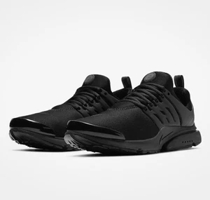 Nike Air Presto scarpe da ginnastica running taglia UK 4,5 EUR 37,5 CT3550 003 triple nere - Foto 1 di 5
