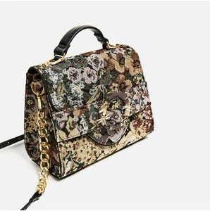 Bolso Bandolera Zara Tapiz Wowen Floral Tapiz Bolso de Mano - Usado Una Vez - Imagen 1 de 7