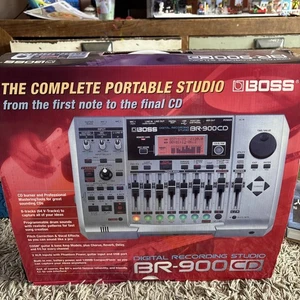 BOSS BR-900CD Digital Multi Track Recorder - Picture 1 of 4