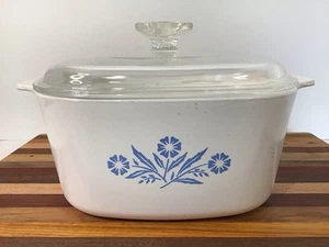 Corning A-3-B, 3 3 Quart Auflaufform mit Glasdeckel im blauen Kornblumenmuster - Bild 1 von 9
