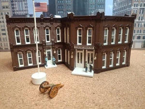 Woodland Scenics County Courthouse - HO Scale Kit 12500 With Figures Cannon Flag - Picture 1 of 7