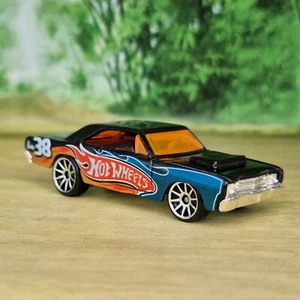 Hot Wheels '68 Dodge Dart Diecast Scale Model Car 1:64 (57) Excellent Condition - Picture 1 of 6