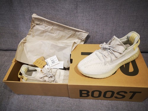 adidas Yeezy Boost 350 V2 Light 2021 Size UK 9.5 Brand New. Box. ????