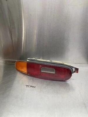 Luz trasera izquierda del conductor compatible con 92 93 94 95 96 MAZDA MX-3 Mx3 Foto 1 de 4