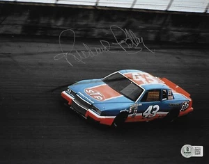 RICHARD PETTY Signed Autographed 8x10 Photo Beckett BAS COA The King NASCAR - Picture 1 of 1