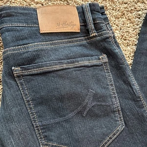34 Heritage Charisma Herren Dark Denim Jeans Comfort Rise Classic Stretch 33x32 - Bild 1 von 10