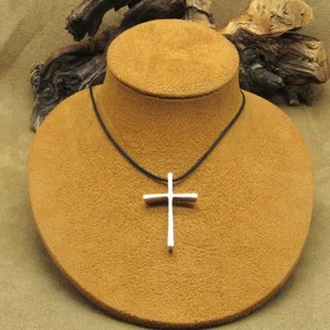 Sleek Vintage Sterling Silver Simple Cross Pendant Necklace - Picture 1 of 5