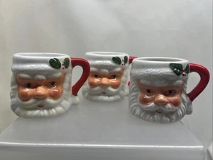 Menge 3 Vintage Miniatur Santa Becher Mini Tasse Keramik Weihnachtsdeko 1 7/8" - Bild 1 von 8