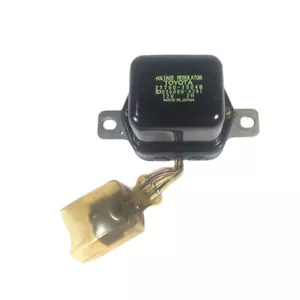 Regulador Toyota Land Cruiser RJ70 RJ77 generador asirio 27700-15040 - Imagen 1 de 8