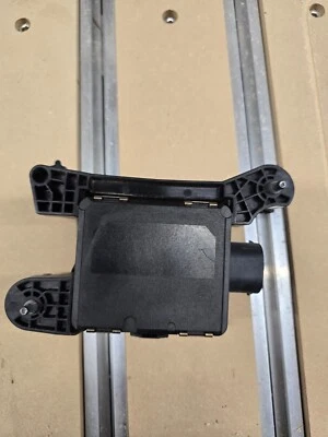 Sensor radar distancia crucero delantero Honda Odyssey 2021-2024 OEM 36801-THR-A220 Foto 1 de 4