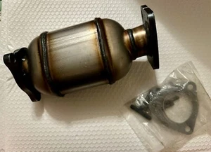 Front Catalytic Converter Kit Chevrolet Malibu 2013-2014, Impala 2014 - Picture 1 of 4