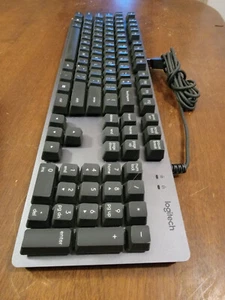 Logitech K840 Mechanical Keyboard Silver wired Tested Works Corded Clicky PC MAC - Picture 1 of 4