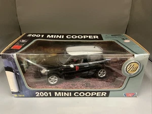 MotorMax 2001 Mini Cooper Black & White Roof 1:18 Die-Cast Car- Free Shipping - Picture 1 of 5