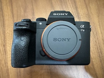 Câmera de Vídeo, Lente e Acessórios Sony - Alpha a7 III Mirrorless 4K - Imagem 1 de 4