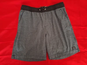 Boys 30 in Sz 16 Billabong Swim Suit Board Shorts Ex Cond - Picture 1 of 5