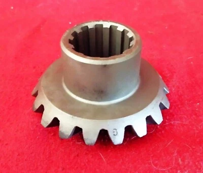 Engranaje de piñón Ford Mercury 18 dientes 12 estrías biseladas, probablemente 1935-1948 Foto 1 de 4