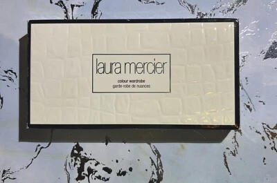 Armario Color Laura Mercier Foto 1 de 4