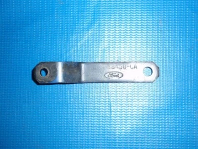 Soporte de bomba de smog Ford Mustang 1980-1993 emisiones aire EGR 5,0 L 302 OEM fábrica Foto 1 de 3