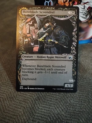 Baneblade Scoundrel (Showcase) Innistrad: Midnight Hunt Regular - Image 1 of 2
