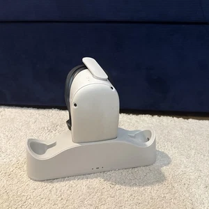 Oculus Quest 2 Virtual Reality Headset 128GB *headset Only* + charging dock - Picture 1 of 10