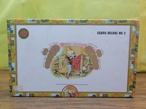 Romeo y Julieta Wood Cigar Box Made in Dominican Republic 25 cigar #2300 Vintage - Picture 1 of 18