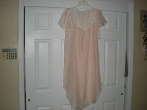Miss Elaine Pink 100% Silk super delicate nightgown - Size L - NWT - Picture 1 of 7