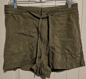 Divided Shorts Damen Größe L grün - Bild 1 von 8