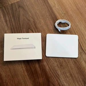 Apple Magic Wireless Trackpad - White (MK2D3AM/A) - Bild 1 von 4