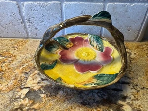 Cesta de porcelana vintage japonesa mayólica madera de perro 7" x 4,25" marcada - Imagen 1 de 5