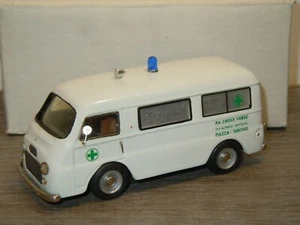 Fiat 1100T Ambulanza Croce Verde - Gilla Modelli Gilardoni 1:43 in Box *36738 - Picture 1 of 6