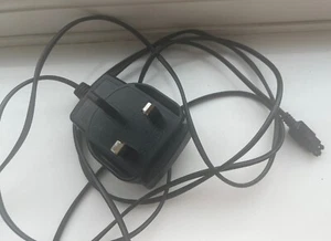 Original Sony Ericsson CST-13 UK standard charger NEW - Zdjęcie 1 z 9