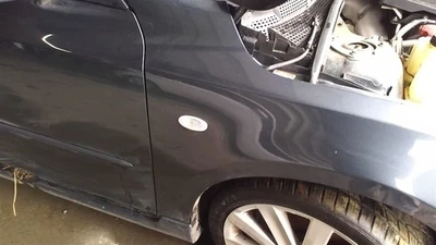 Marcador de luz de canto/parque lateral para-lama montado se encaixa 04-11 MAZDA 3 29300649 - Imagem 1 de 4