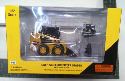 1:32 CAT 226B3 Skid Steer Loader Caterpillar by Norscot #55268 - NEW Old Stock - Image 1 of 4