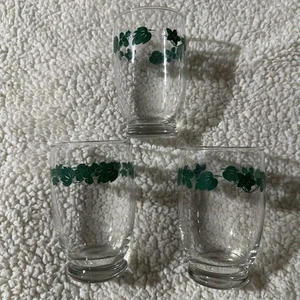 Vintage Pyrex Anchor Hocking Dunkelgrün Stachelbeere Saft Glas 4,5" 3er Set - Bild 1 von 3