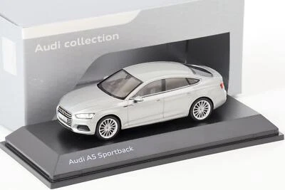 1:43 Spark Audi A5 Sportback Florett Silver Metallic 2017 VERSIONE DEALER - Immagine 1 di 3