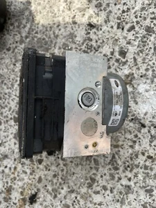 FORD FIESTA MK8 ANTI LOCK BRAKE MODULE/ PUMP J1BC-2B373-AE - Picture 1 of 4