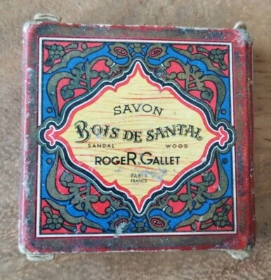 Savon Ancien Dans Sa Boîte - Bois De Santal Roger Gallet 12 g -  Jamais Utilisé  - Photo 1/4